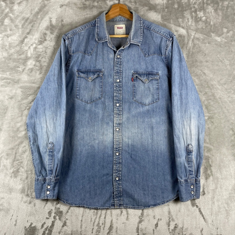 Levis Western Shirt Men Medium Blue Denim Pearl Snap Long Sleeve faded
